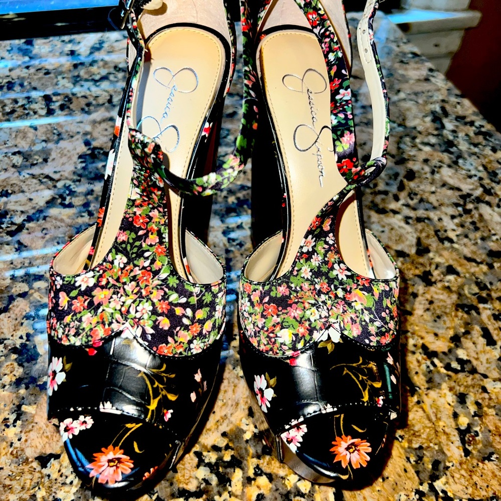 Jessica Simpson Floral Print T-Strap Platform Dress Sandal